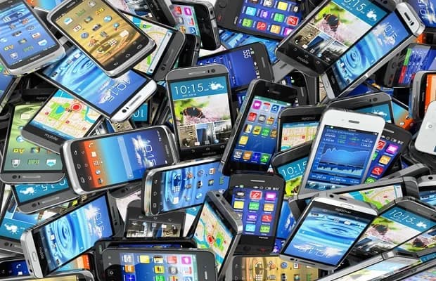 Cameroun : 700 000 nouveaux téléphones connectés sans être dédouanés - Journalducameroun.com