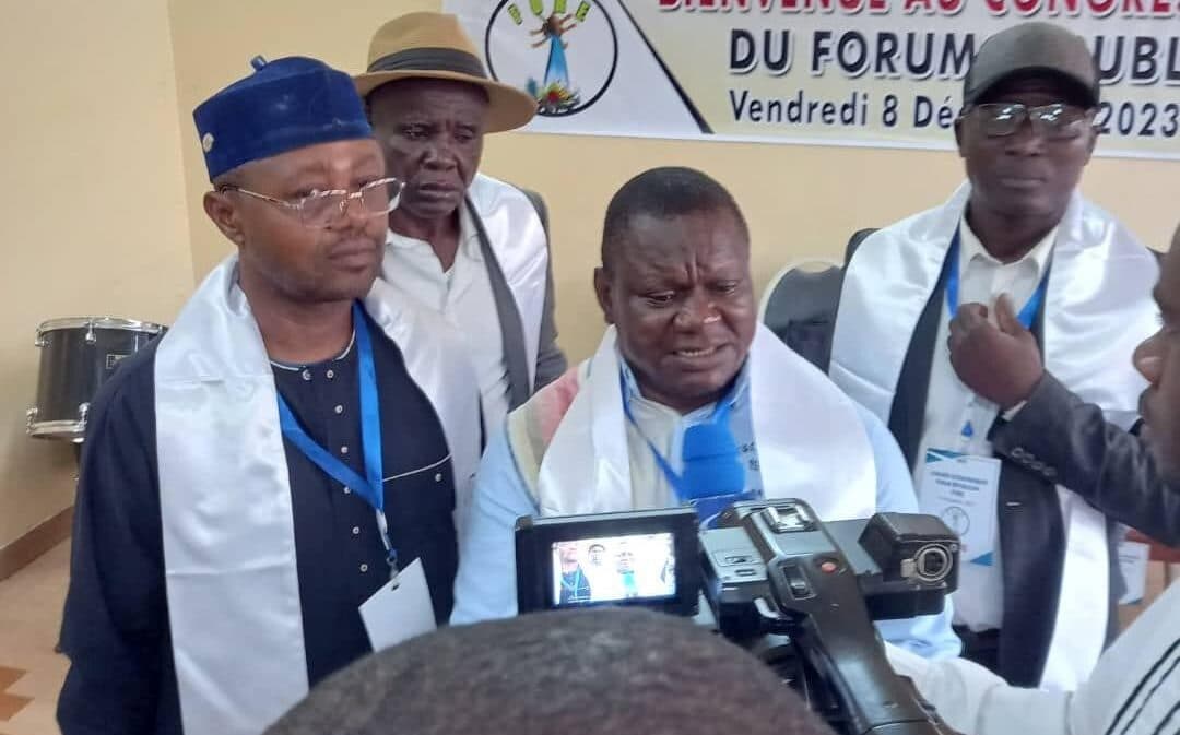 Fraude : Mbvoum dénonce les scores "scandaleux" de Biya et claque la porte de la Commission de Recensement - Lebledparle