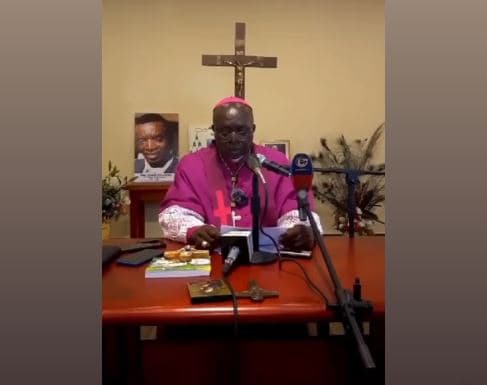 L'évêque de Bafoussam, Mgr Lontsie-Keune brise le silence : « Le peuple murmure et réclame la vérité des urnes » - Lebledparle