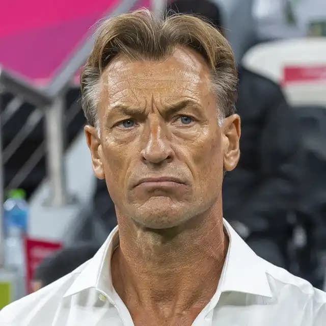 - Hervé Renard défie le Cameroun pour son grand retour