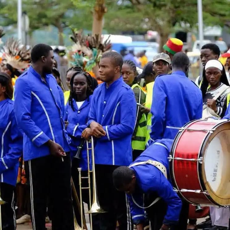 - Lionnes championnes : Biya les attendait… mais était absent