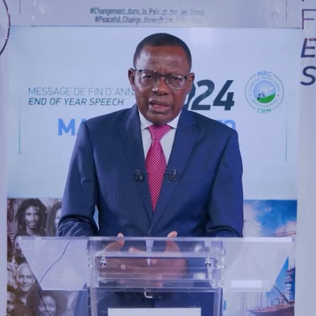 - Maurice Kamto : tout le monde lui enseigne le droit