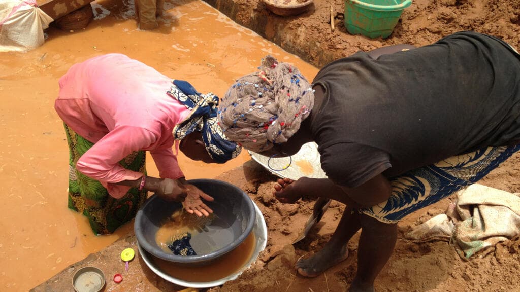 À la frontière entre le Cameroun et la RCA, un éboulement dans une mine d’or fait plus d'une centaine de morts