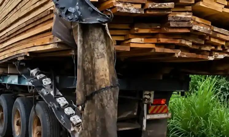 Accident Yaoundé-Bafoussam : 16 morts, Mangwa Boy suspendue