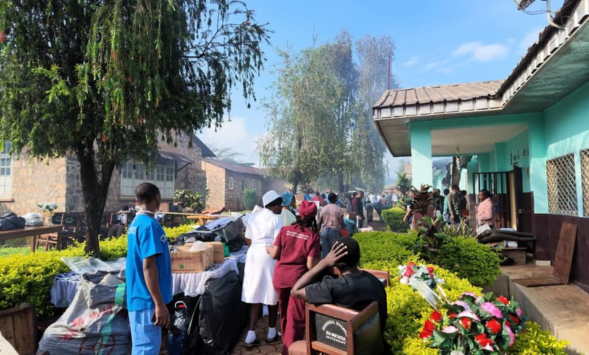 Après l’incendie qui a ravagé l’hôpital régional de Bamenda, le gouvernement lance un vaste plan de reconstruction