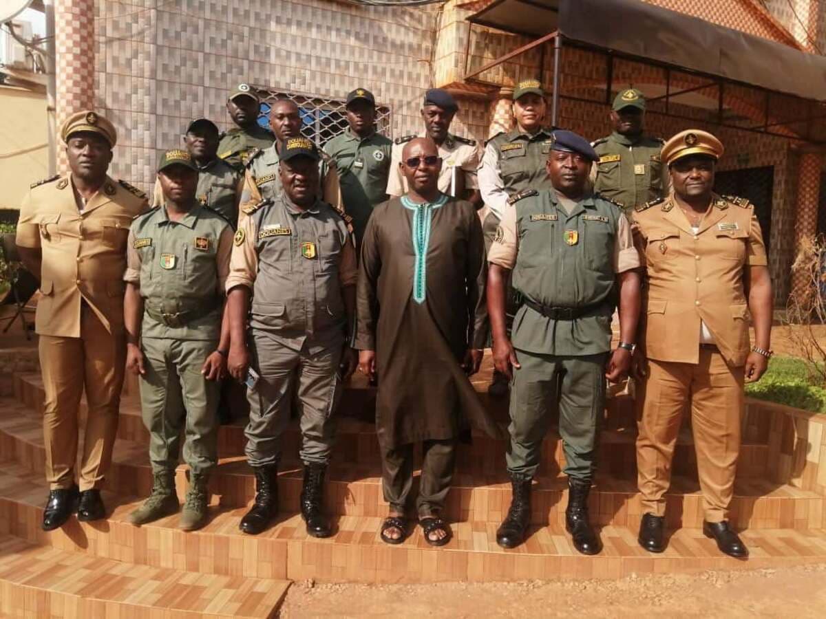 Bafoussam : les chefs des Douanes convoqués pour une mise au point sur la discipline