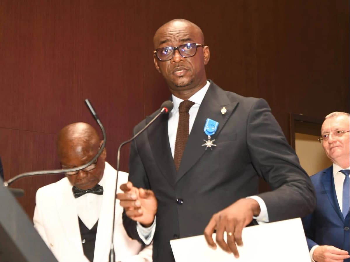 Cabral Libii explique pourquoi le conseil constitutionnel ne peut pas constater la vacance du pouvoir