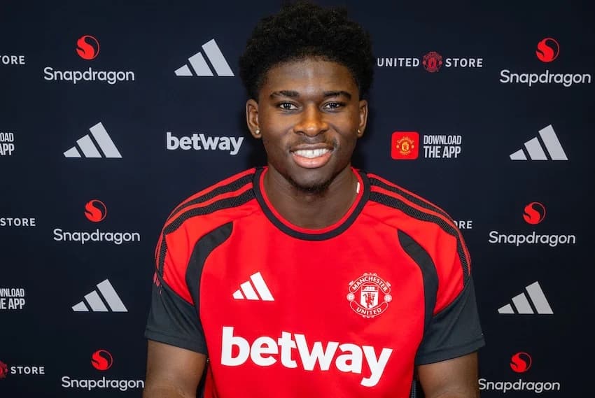 Cameroon's Baleba joins Man United to boost midfield options