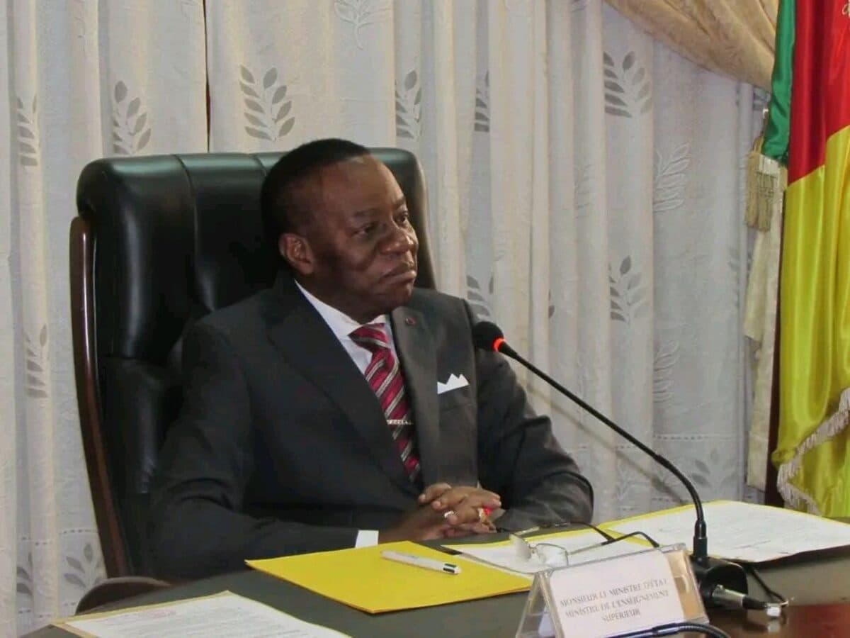 Cameroun : Jacques Fame Ndongo interdit les licences obtenues en un an après le Bac
