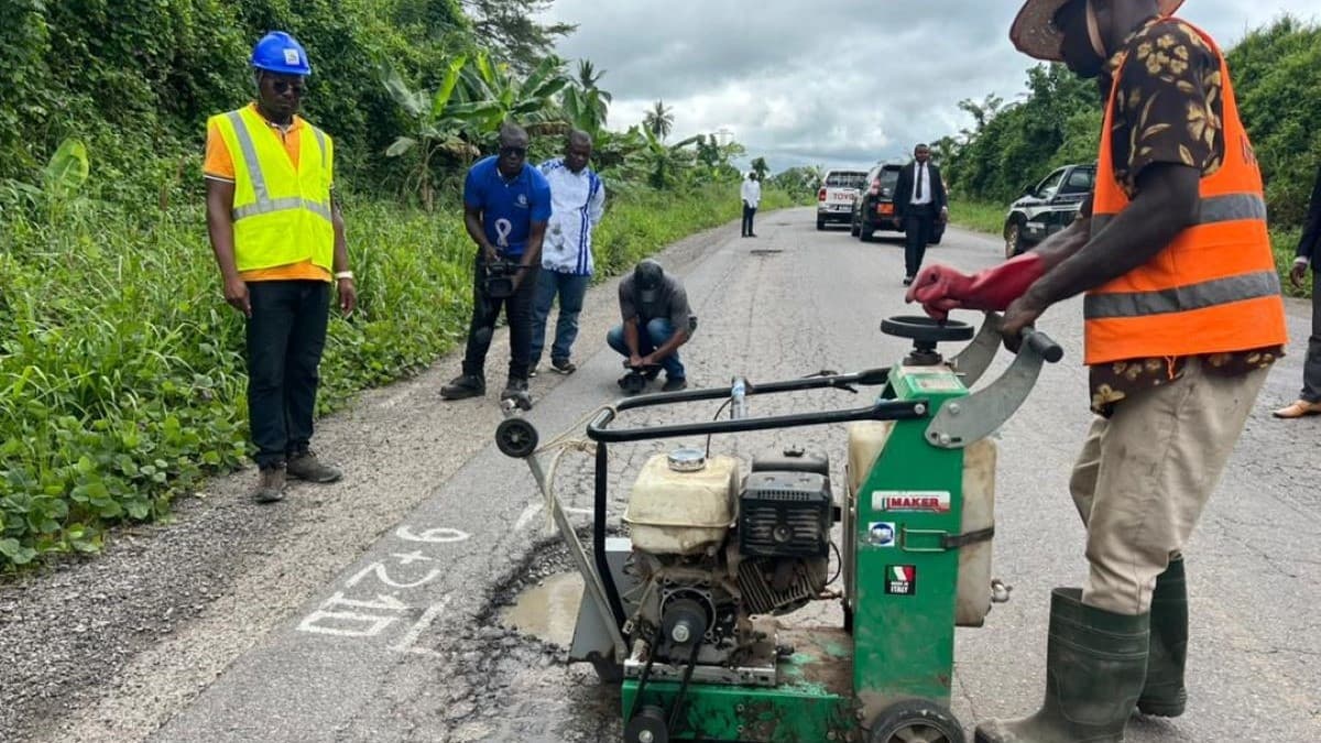 Cameroun : le chinois CFHEC décroche un marché de 43,8 milliards FCFA sur la route Edéa-Kribi