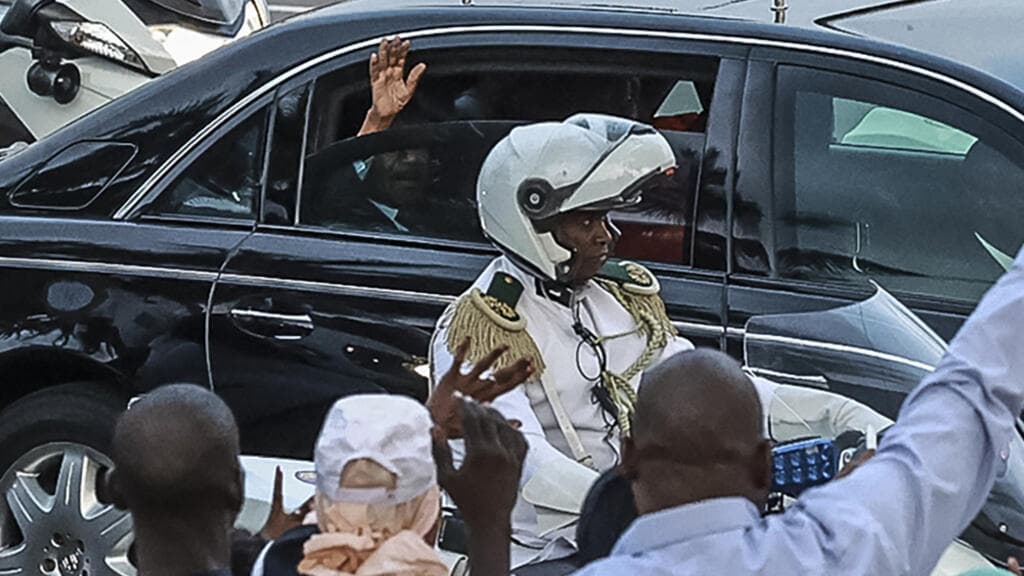 Cameroun : le président Paul Biya de retour après plus de deux mois d'absence