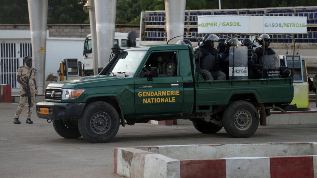 Cameroun: un homme brûlé vif en public dans l'ouest du pays, le chef du village recherché