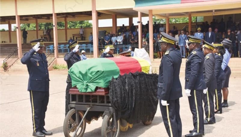 Carson Ndongo Efamba inhumé à Sangmelima avec les honneurs policiers