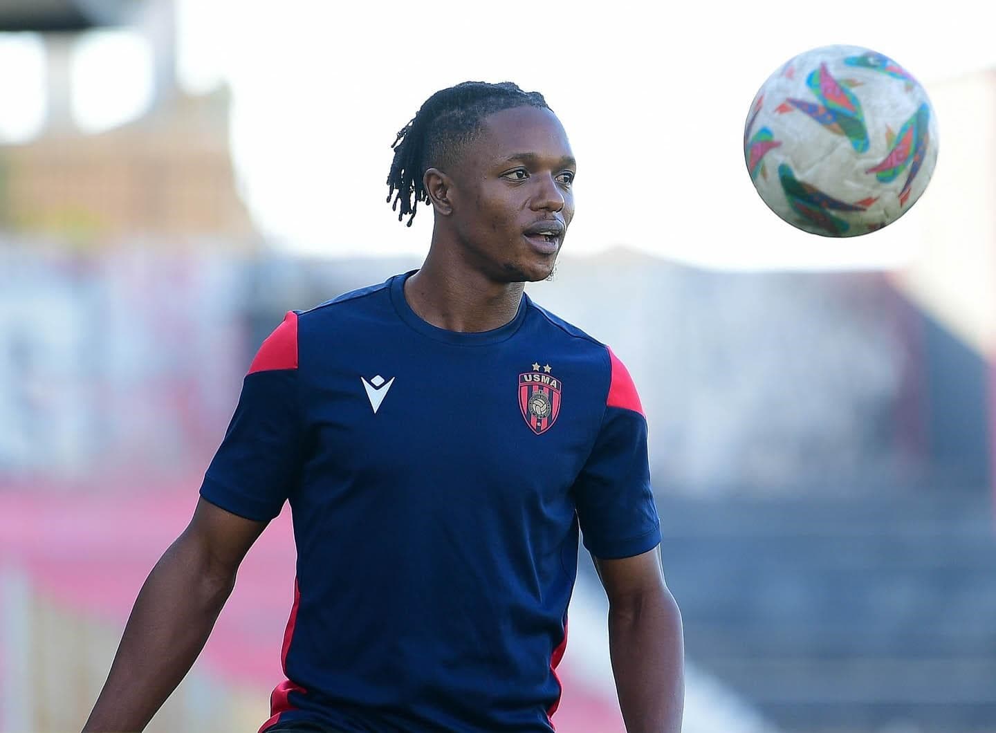 Che Malone célébré à l’ambassade du Cameroun après une saison historique en Algérie