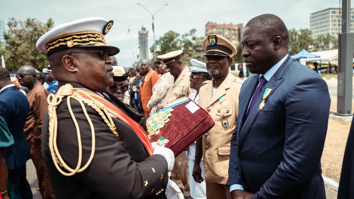 Christian Din Dika, CEO ESS Group, élevé au rang de Chevalier de l’Ordre national du Mérite gabonais