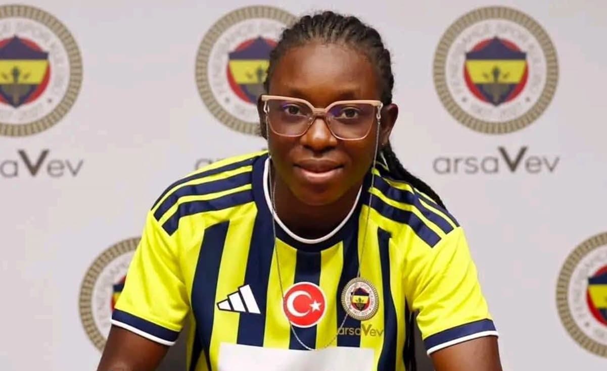 Colette Ndzana rejoint Fenerbahçe après le sacre des Lionnes