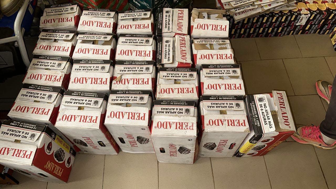 Coup de filet nocturne à Ebolowa : 69 cartons de vin de contrebande saisis par les Douanes