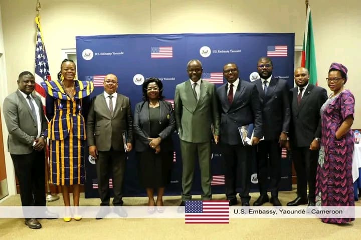 Démocratie et gouvernance : le Barreau du Cameroun met en avant l’État de droit au Founders Museum de l’Ambassade des États-Unis