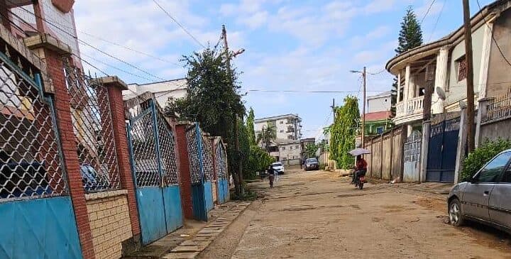 Douala : une femme de 34 ans retrouvée morte, son mari principal suspect