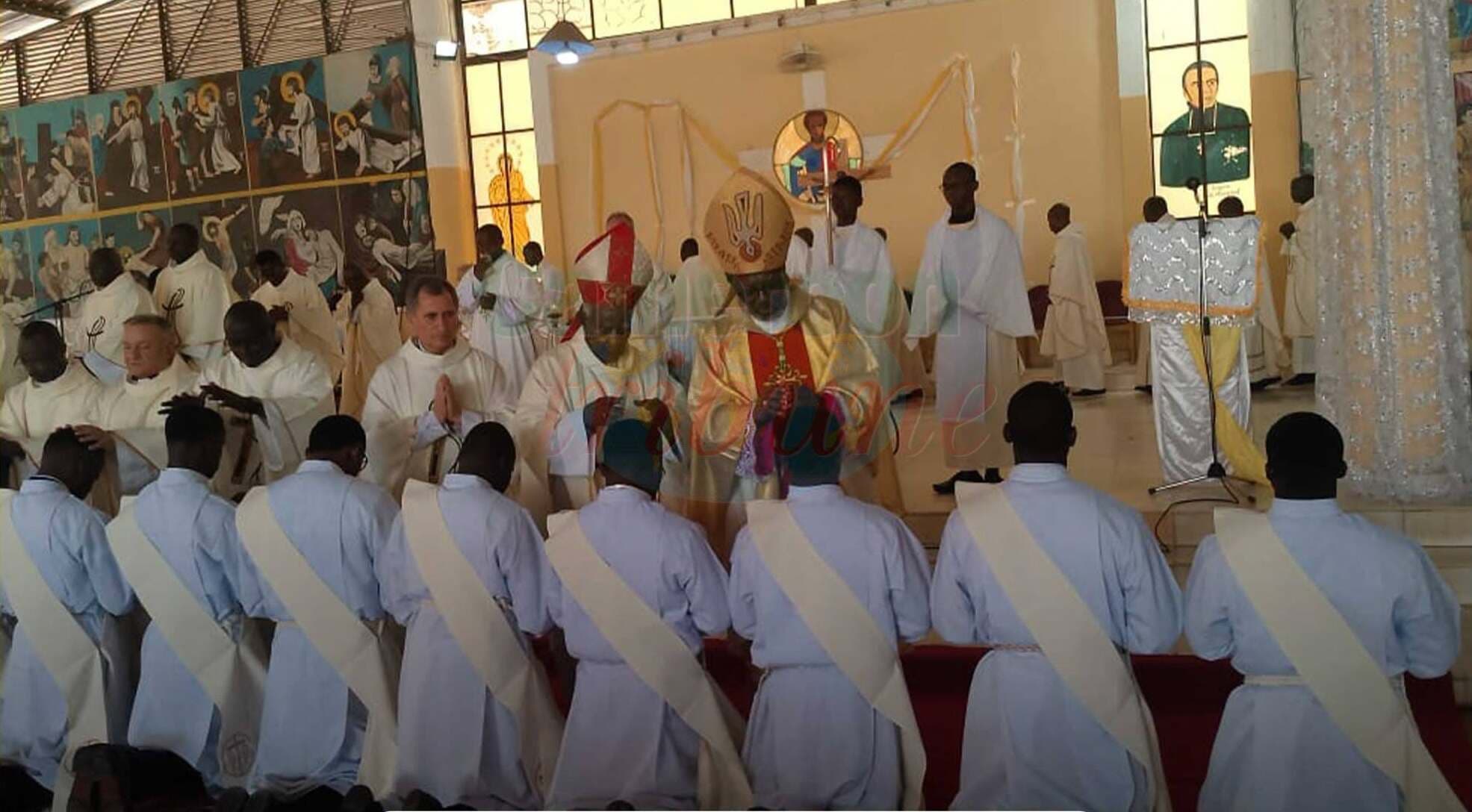 Église catholique : 13 nouveaux prêtres ordonnés à Garoua