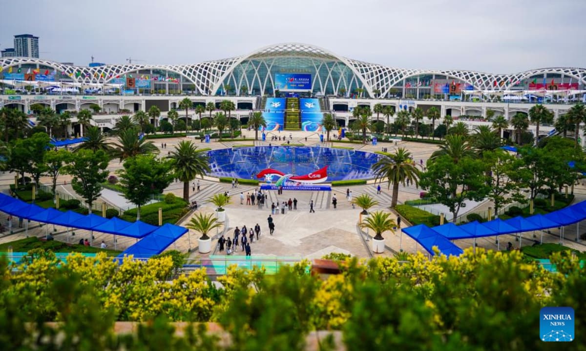 Yunnan intangible cultural heritage shines at 10th China-South Asia Expo