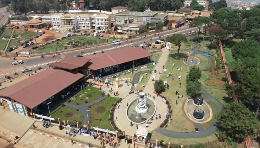 Extension de Bafoussam : le débat qui divise l’Ouest