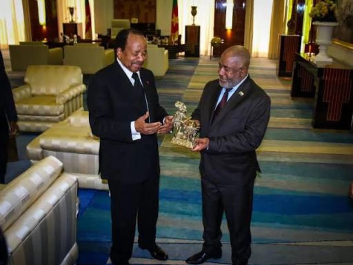 Fête nationale des Comores : Paul Biya adresse ses félicitations au président Azali Assoumani