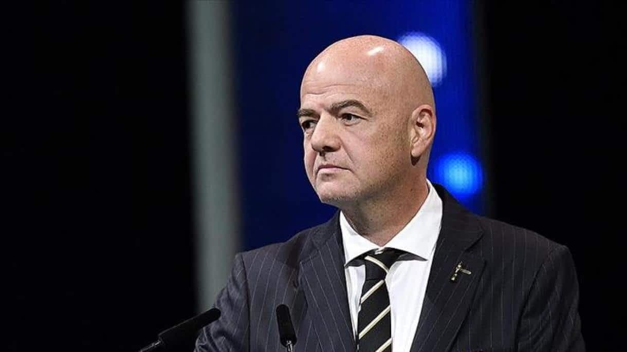 Infantino contre-attaque : la FIFA monte au front face aux critiques