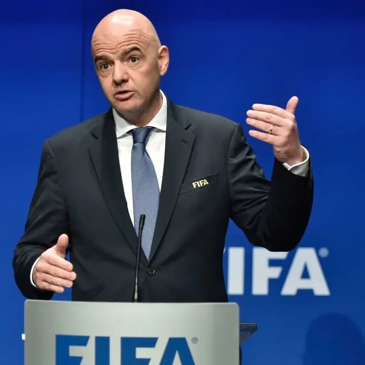 FIFA : Hakimi, Vinicius, De Jong — trois stars muselées pour avoir parlé espagnol