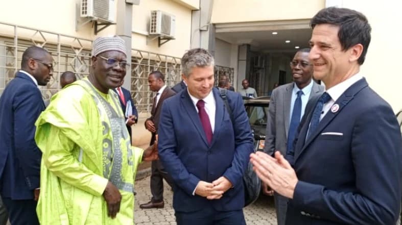 France Volontaires et le Cameroun renouvellent leur mémorandum sur le volontariat