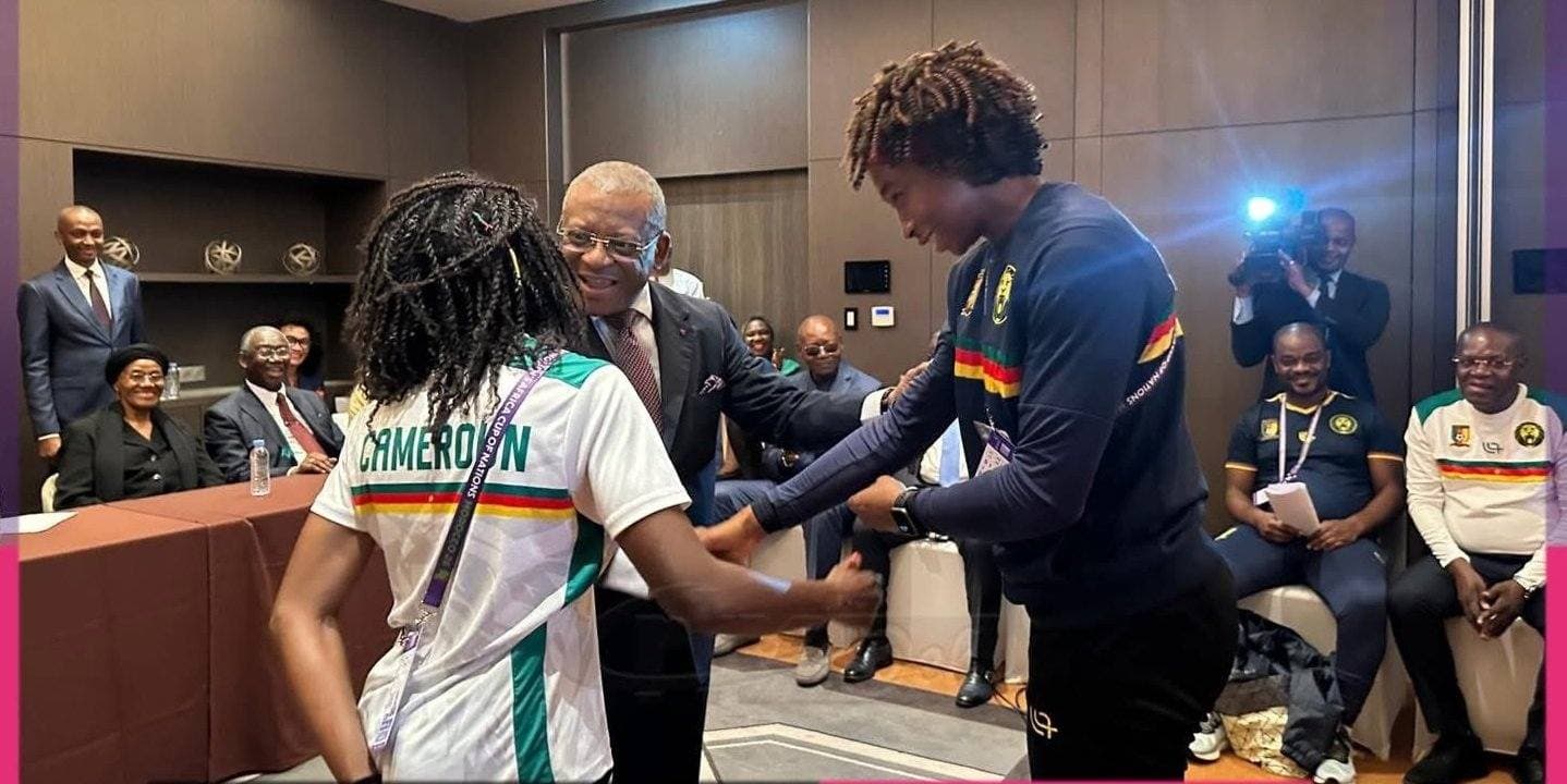 Joseph Dion Ngute aux Lionnes : « Le Président Biya et son épouse vous attendent à Yaoundé avec la coupe »