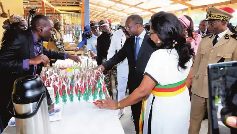 Kon-Yambetta inaugure son aire de repos entre Yaoundé et Bafoussam