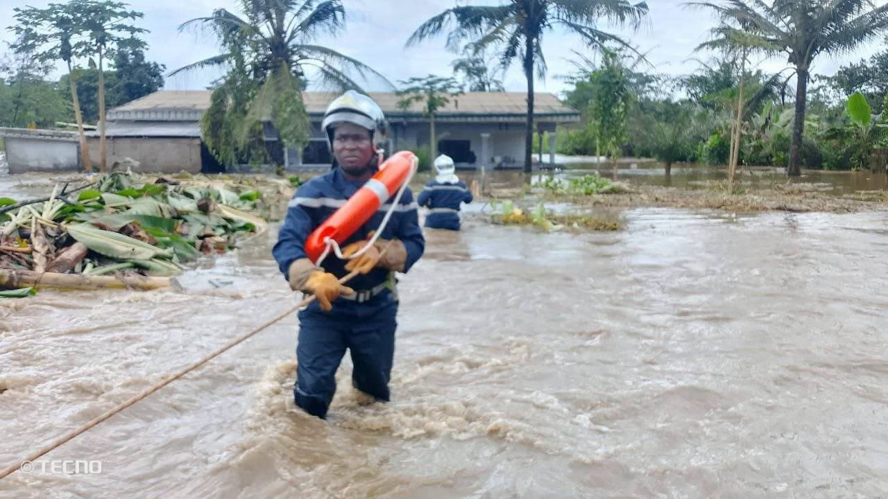 Kumba : les sapeurs-pompiers mobilisés face aux inondations