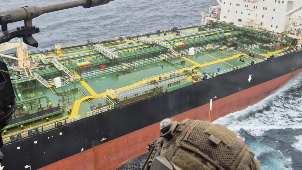 Le Cameroun condamne l'usage frauduleux de son pavillon par un pétrolier de la flotte fantôme russe