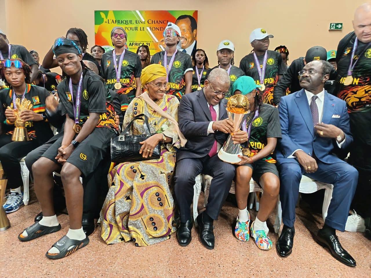 Les lionnes indomptables au sommet de l’Afrique : une victoire qui célèbre le travail de la femme