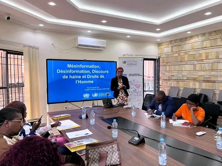 Lutte contre les discours de haine : des jeunes formés à la vérification des faits à Yaoundé