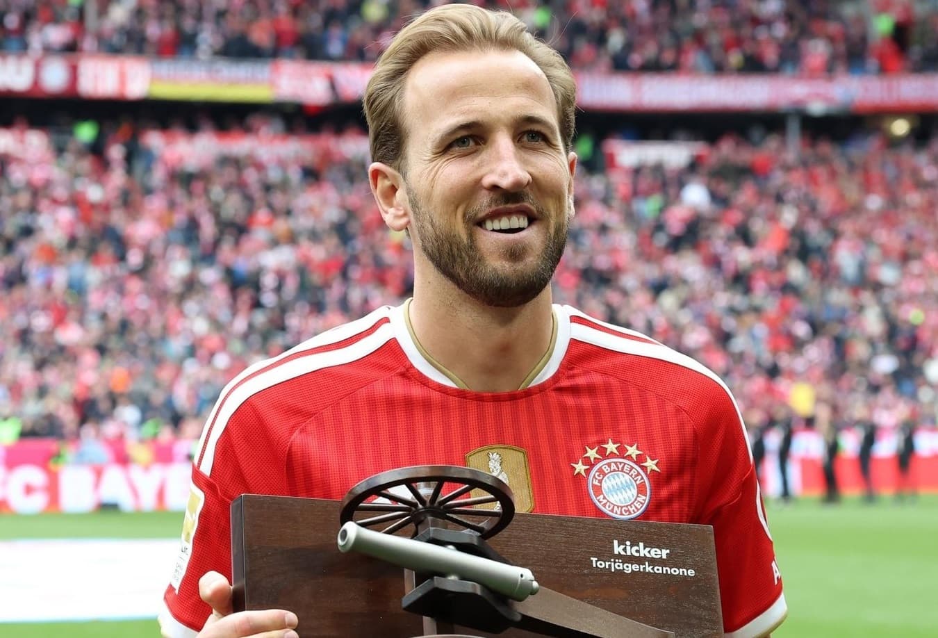 Mercato : le Barça fixe sa priorité, Harry Kane s’éloigne de plus en plus