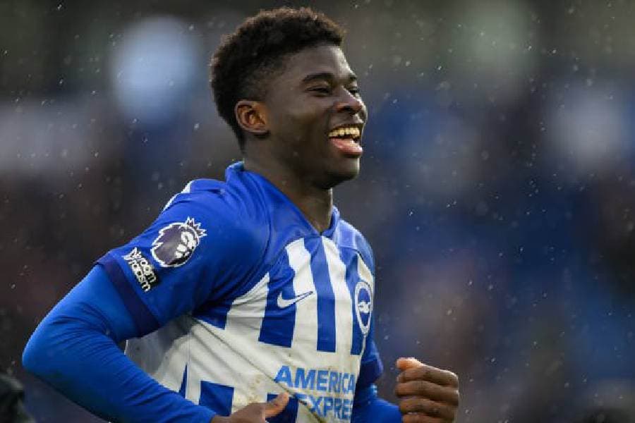 Mercato : quel sera le dossard de Carlos Baleba à Manchester United ?