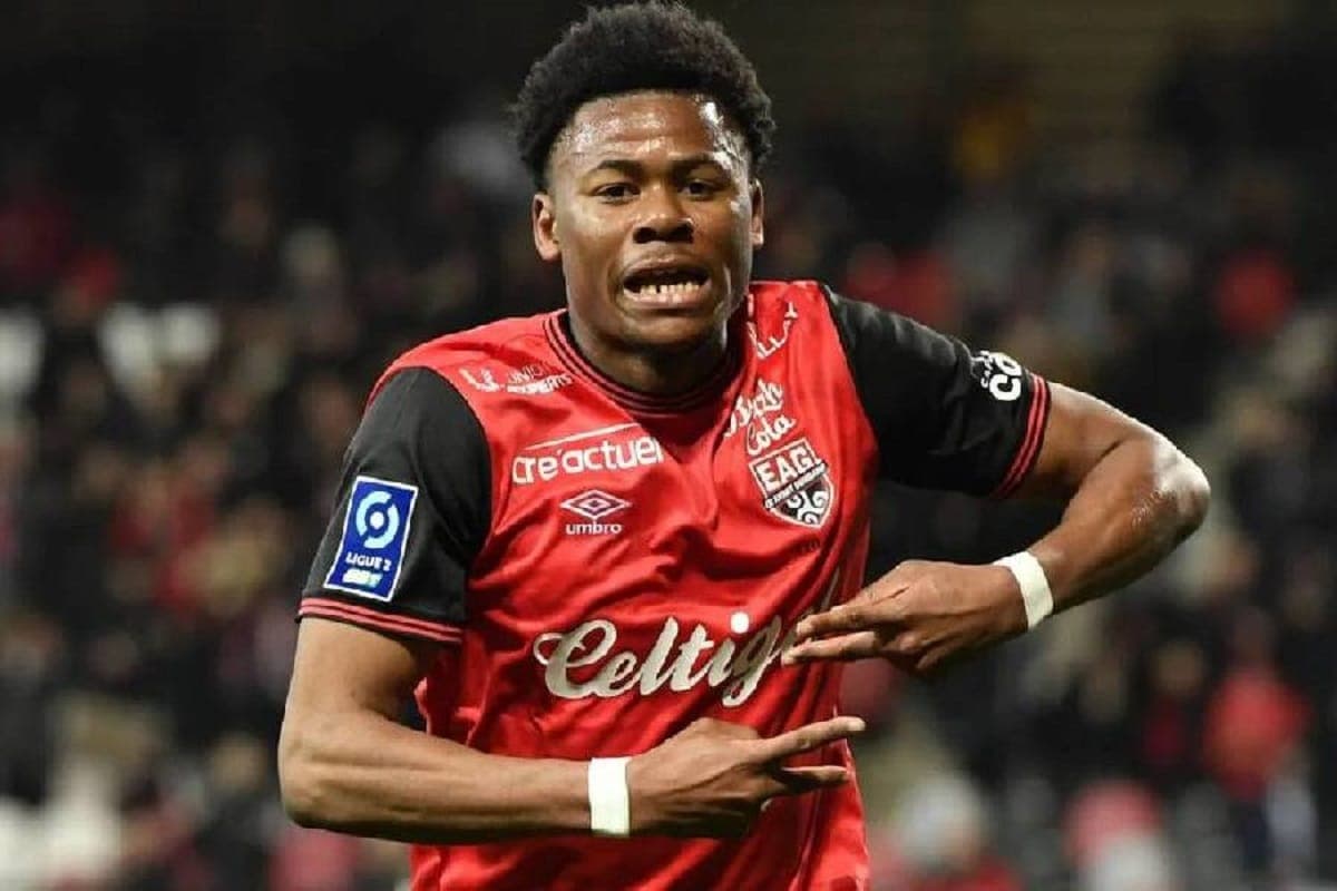 OGC Nice cible Jacques Siwé : une piste camerounaise pour renforcer l’attaque