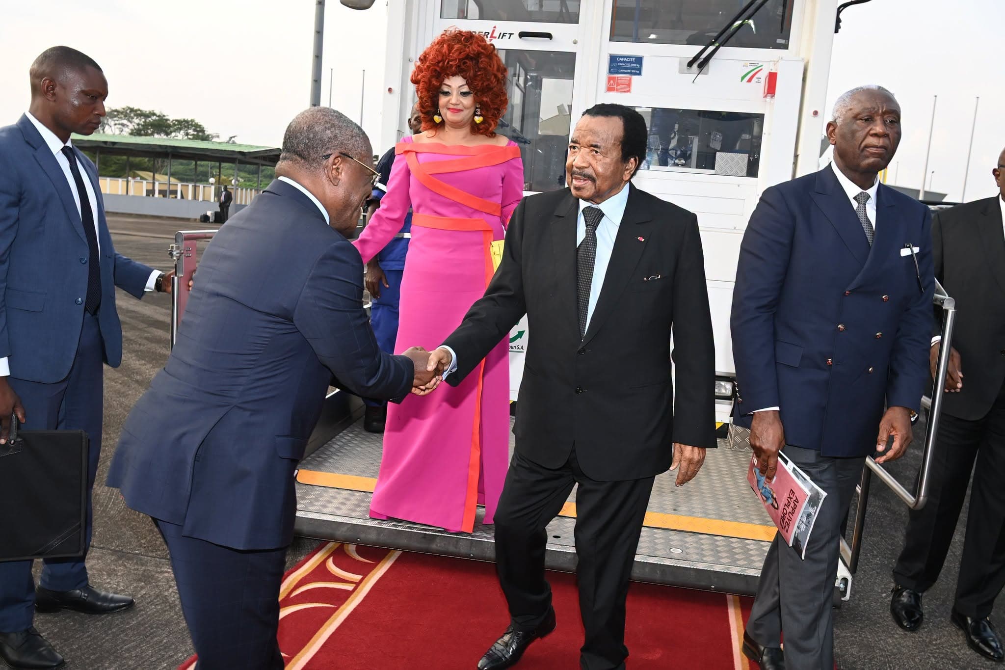 Retour de Paul Biya : Vincent Sosthène Fouda s’attaque aux « lanceurs d’alerte »