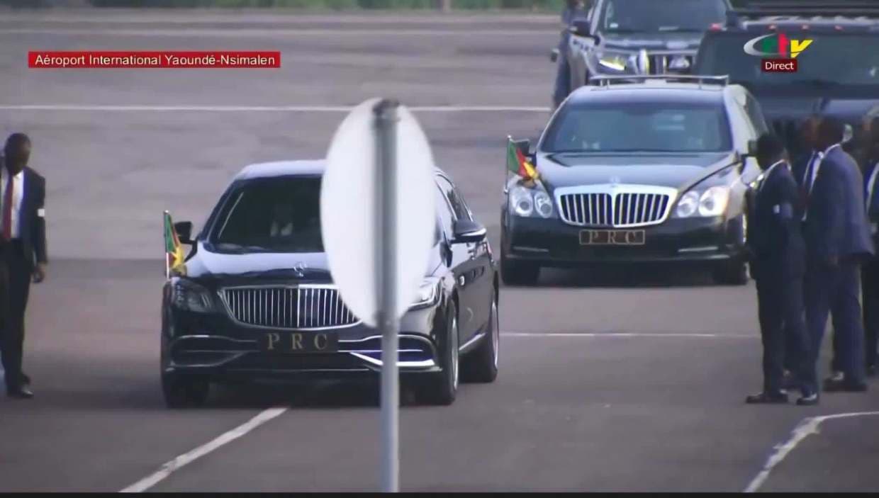 Paul Biya est de retour au Cameroun : les images de son arrivée à Yaoundé