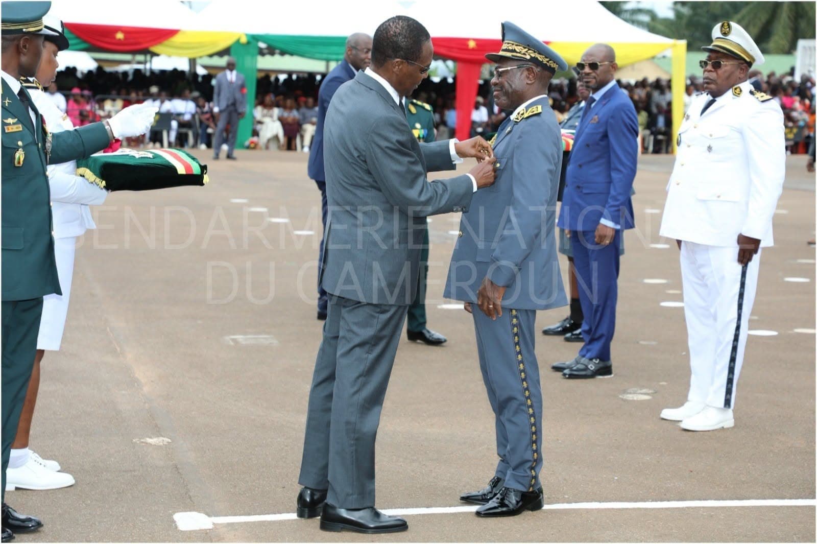Remise des décorations, des épaulettes et des Galons : la gendarmerie nationale à l’honneur