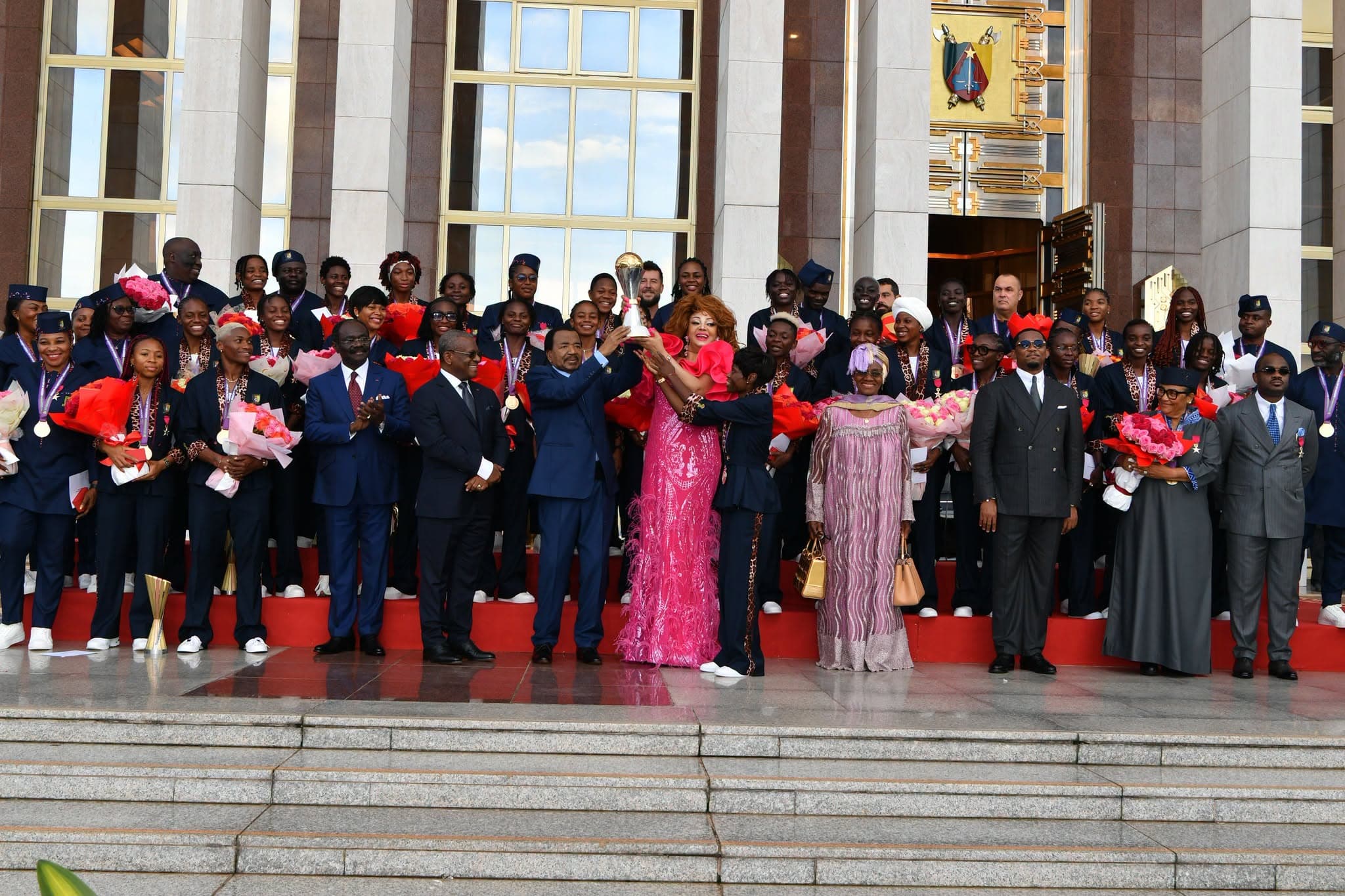Revivez en images la réception des lionnes indomptables au Palais de l’unité