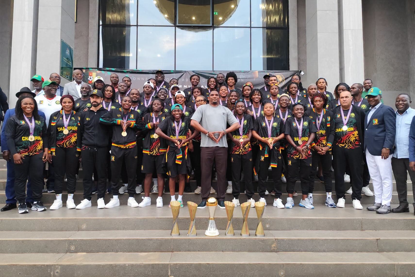 Samuel Eto’o célèbre les Lionnes : « vous avez porté le Cameroun au sommet de l’Afrique »