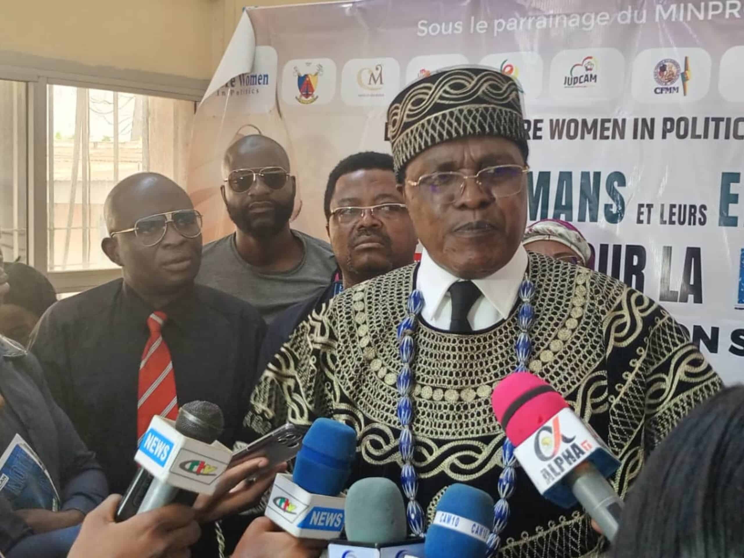 Shanda Tonme alerte Nalova Lyonga sur la situation de deux de Collèges à Douala et Yaoundé