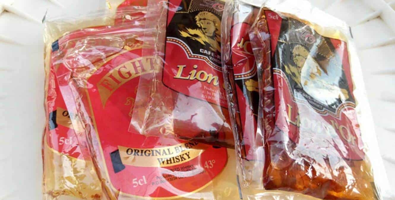 Whisky en sachet au Cameroun : le gouvernement fixe un ultimatum aux fabricants clandestins